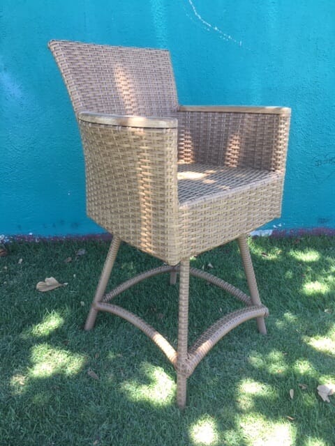 Cordoba Swivel Bar Armchair, sh 30", With Casablanca Base, w teak arms, Double thick footrest