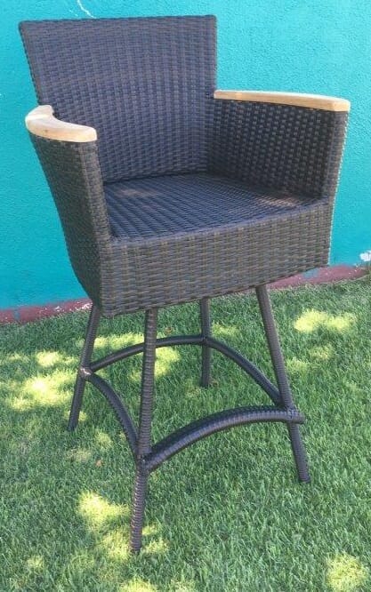 Cordoba Swivel Bar Armchair, sh 30", With Casablanca Base, w teak arms, Double thick footrest