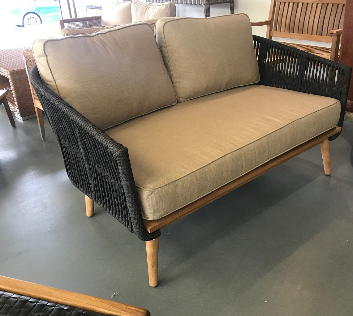 Morata DS Loveseat, Grey Braid/Teak Legs