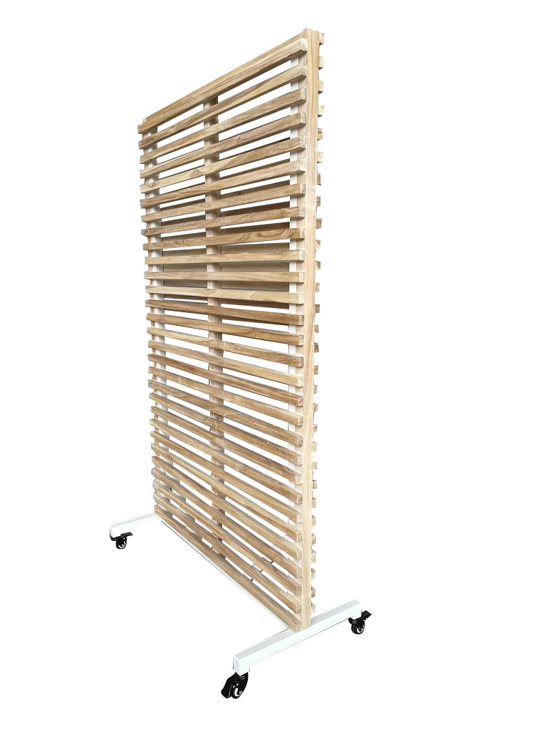 Soledad privacy screen